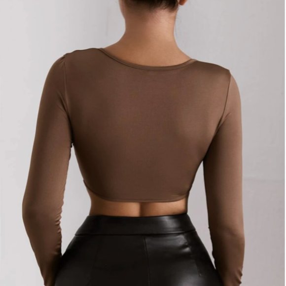 Twist Front Notched Neck Crop Tee - Picture 7 of 7